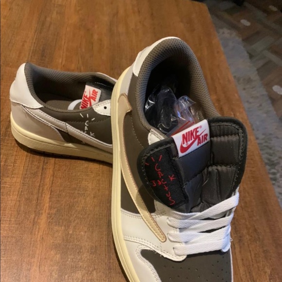 I Am asking New Jordan,Nike and Vanz sneakers - Picture 3 of 4